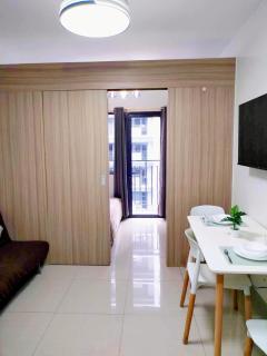 Cozy and Affordable Condo near MOA and Airport with Wifi 069 - Manila - 0