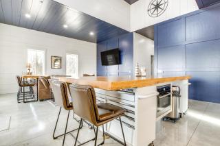 Dock and Panoramic Bay Views Oconto Retreat! - 4