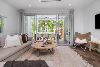Fuller Holidays - Belongil Sunrise - Giaour Street, Belongil - Byron Bay - 4