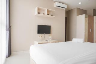 Elegant 2BR Ciputra International Apartment near Puri Indah Mall By Travelio - Jakarta - 7
