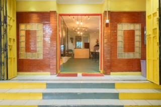 RedDoorz at Taman Galaxy Bekasi - Bekasi - 2