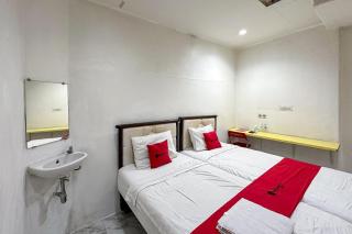 RedDoorz at Taman Galaxy Bekasi - Bekasi - 6