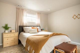 Cozy Getaway - Perfect Base for Exploring Colorado Springs - 6