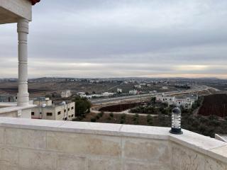 شقه مفروشة ذات اطلالة جميلة ومكان هادئ - 2