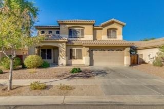 4 bdrm w heated pool close to state farm stadium - Glendale - 3