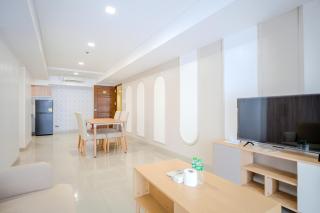 Sapphire Seaview Park near Okada, Solaire, MOA, NAIA Airport - Manila - 4