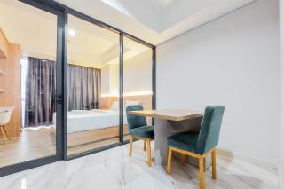 Gorgeous 1BR Apartment at The Smith Alam Sutera By Travelio - 5