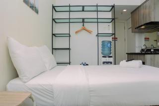 Best and Stylish Studio Unit Springlake Summarecon Apartment By Travelio - Bekasi - 7