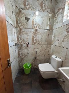 Western castle residency close by Adiyogi statue - Alāndurai - 7