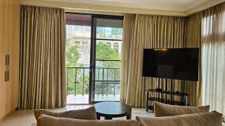 Poblacion Studio Apartment with Balcony - Manila - 5