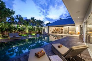 Chill out in a luxurious 4 BR villa Seminyak - 0