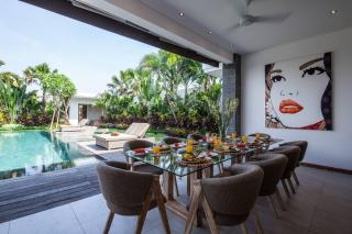 Chill out in a luxurious 4 BR villa Seminyak - 4