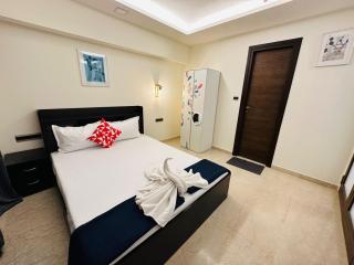 1BR Service Apart in BKC - Mumbai - 2