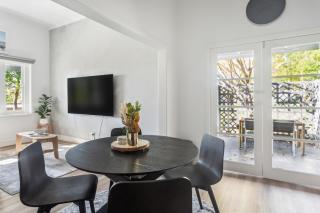 A Modern Coastal Stay in Dromana - Dromana - 2
