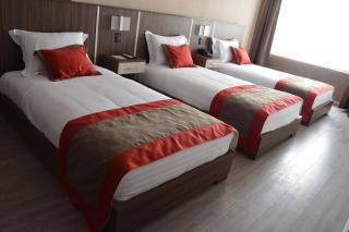 Hotel Santiago de Compostella Suites - 9