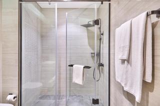 Two Bedroom Apartment in Nobles Tower by TSHH - 1