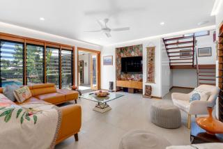 The Peony Isle - Luxe Lakeside Haven with Pool & Spa - Trinity Beach - 4