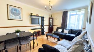 The Queens Palace 1 Bedroom Apartment Central London by Wild - Londra - 2