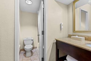 Comfort Inn & Suites Somerset - New Brunswick - Somerset - 2