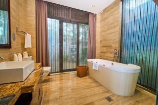 Grand Metropark Villa Resort Sanya Yalong Bay - Beach shuttle and Singer performance - Sanya - 5