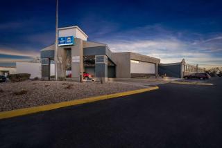 Clarion Inn & Suites and Convention Center - Kearney - 6