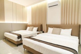 Georgetown Stylish Design Jacuzzi 5BR 16pax Home's - George Town - 5