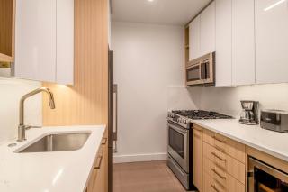 UWS 1BR w WD nr Lincoln Center NYC-1187 - 4