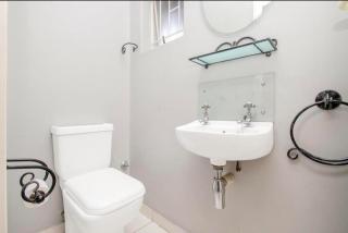 Sandton Cozy 3 bedroomed detached duplex home - 2
