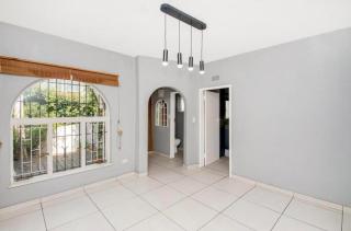 Sandton Cozy 3 bedroomed detached duplex home - 1