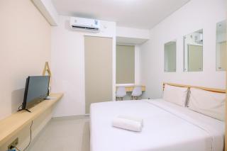 Best Price Studio Room Transpark Cibubur Apartment By Travelio - 5