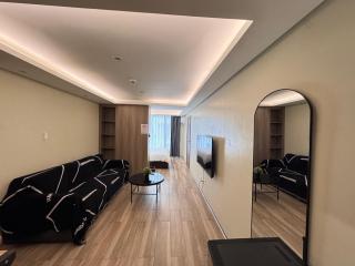 LCONDOTEL Hotel Studio with Balcony at Imperial Plaza near MOA NAIA PITX - 5