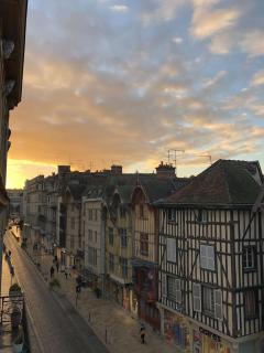 Appartement Luxueux, ultra-centre, Fibre & Clim - Troyes - 8