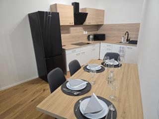 IMPERIAL apartment Albelli N-6 in centre-old town - private garage parking - Košice - 3