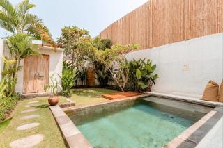 Boho villa with private pool walking distance to Canggu Beach - Canggu - 3
