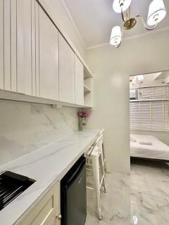 Studio Two Condominium, Alabang Northgate Cyberzone, GRAY-Fiber Wi-Fi Netflix ready - Manila - 5