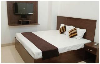 HOTEL APARNA GRAND Near Ram Janam Bhoomi and Temple - Fully Air Conditioned - Free Wifi Available - Best Budget Hotel In Ayodhya - Ayodhya - 8