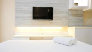 Strategic and Cozy Living Studio at Bale Hinggil Apartment By Travelio - 4