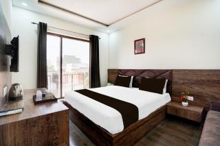 Super Townhouse Taj Nagri Basai Formerly Royal Empire - 8