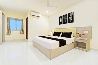 Super Collection O Sanath Nagar Near Railway Station - 9