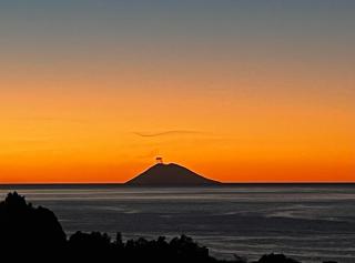 Apartment With Sea View - 4