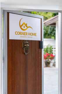 Corner Home - 9