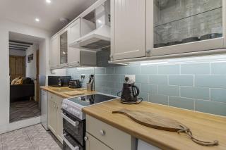 Pisces Cottage, Historic Harbour Hideaway - Brixham - 5