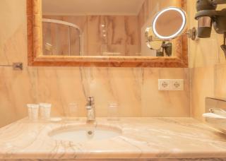Grand Hotel Palladium - Munich - 6
