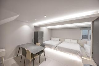 2F 4bathrooms, 9Beds, 7-16 Persons Team - 3