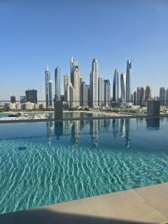 Luxury 3BR Penthouse Retreat - Private Beach & Palm Views - 4