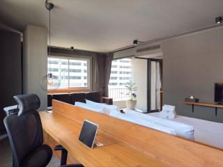 Centric Place Hotel - 1