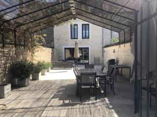 Maison de Pauline, Chablis Vineyard - Préhy - 0