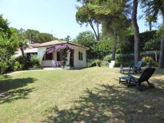 197 - Villetta a schiera trilocale al Taunus, con portico e ampio giardino di mq 400 - climatizzata SPIAGGIA inclusa nel prezzo - Numana - 0