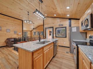 Endless Fun #3615 - Sevierville - 1