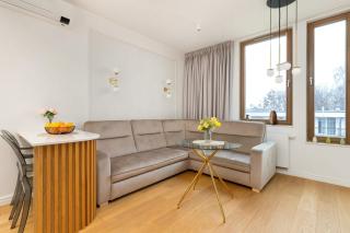 Słoneczny Apartament w Jelitkowie - Blisko Parku Reagana i Morza by Noclegi Renters - Danzig - 0